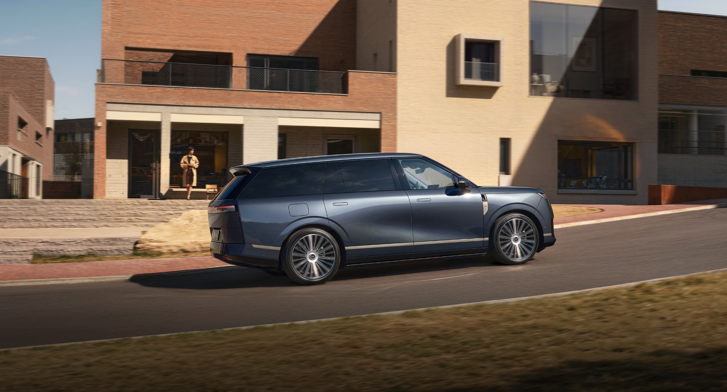 Електромобілі X-Peng GX EV з Китаю